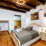 Bozzali Deluxe Penzion Chania (Crete)