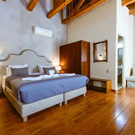 Bozzali Deluxe 4*