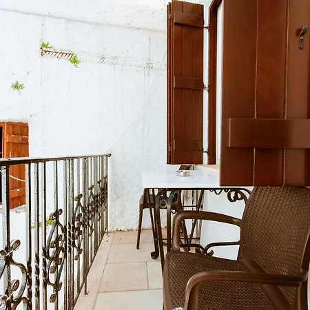 Bozzali Guest house 3*