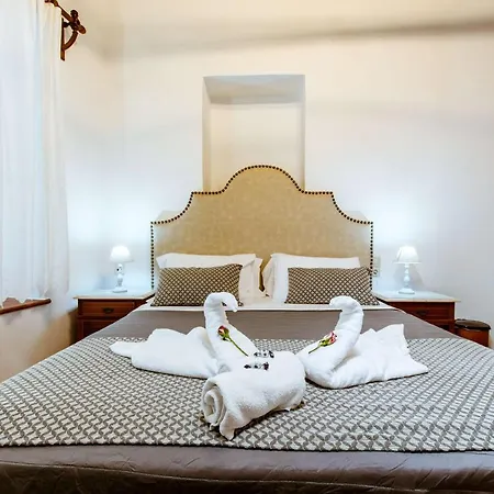 Bozzali Deluxe Chania (Crete)