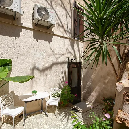 Bozzali Chania (Crete)