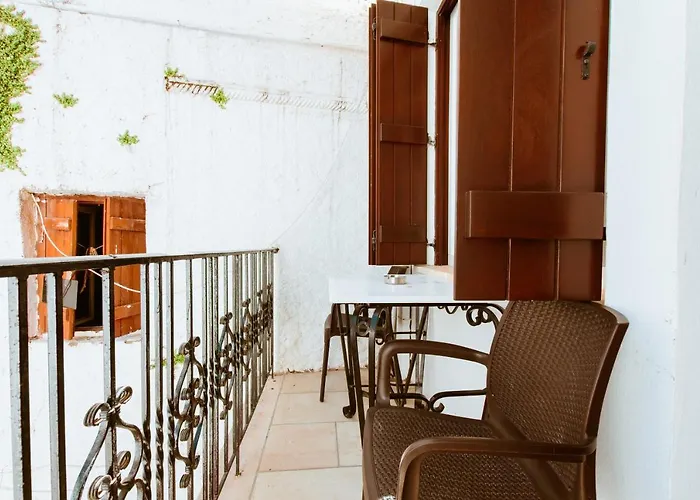 Bozzali Guest house 4*