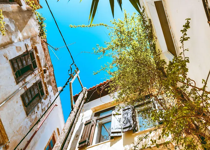 Bozzali Deluxe 4* Chania (Crete)