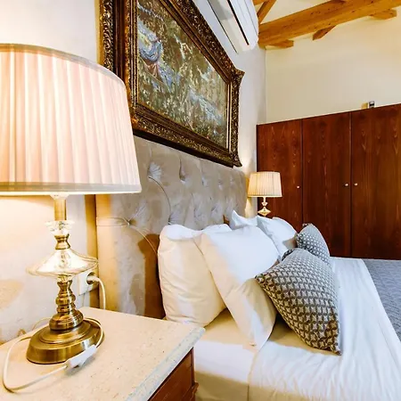 招待所 Bozzali Deluxe 4*