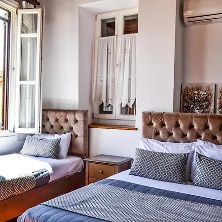 Bozzali Deluxe Hriszí Aktí Haniá